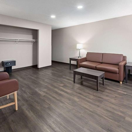 Super 8 By Wyndham Summersville - New River National Park Extérieur photo