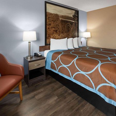 Super 8 By Wyndham Summersville - New River National Park Extérieur photo