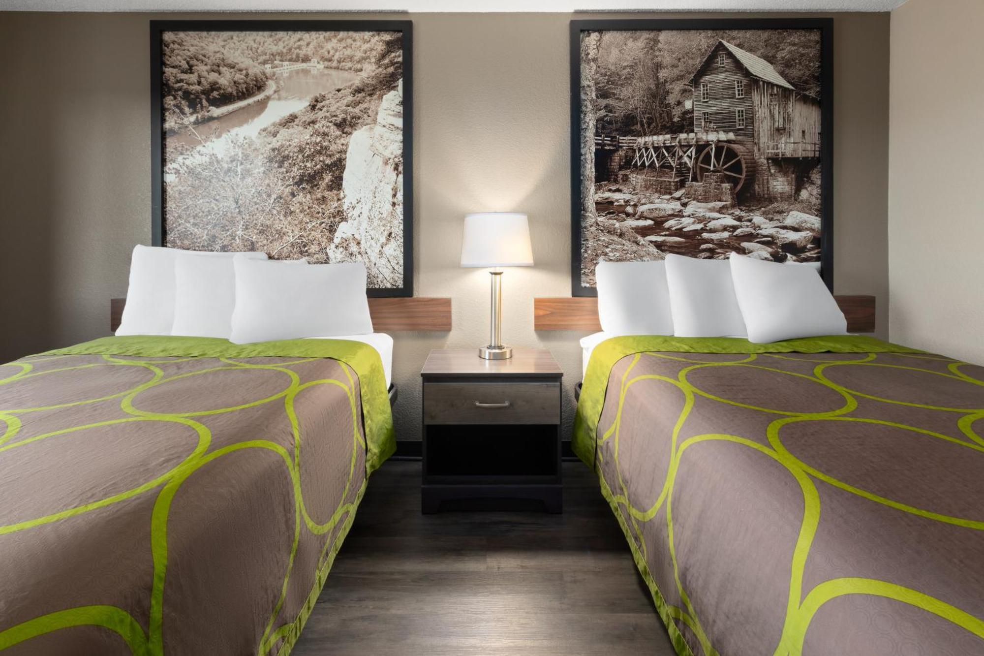Super 8 By Wyndham Summersville - New River National Park Extérieur photo