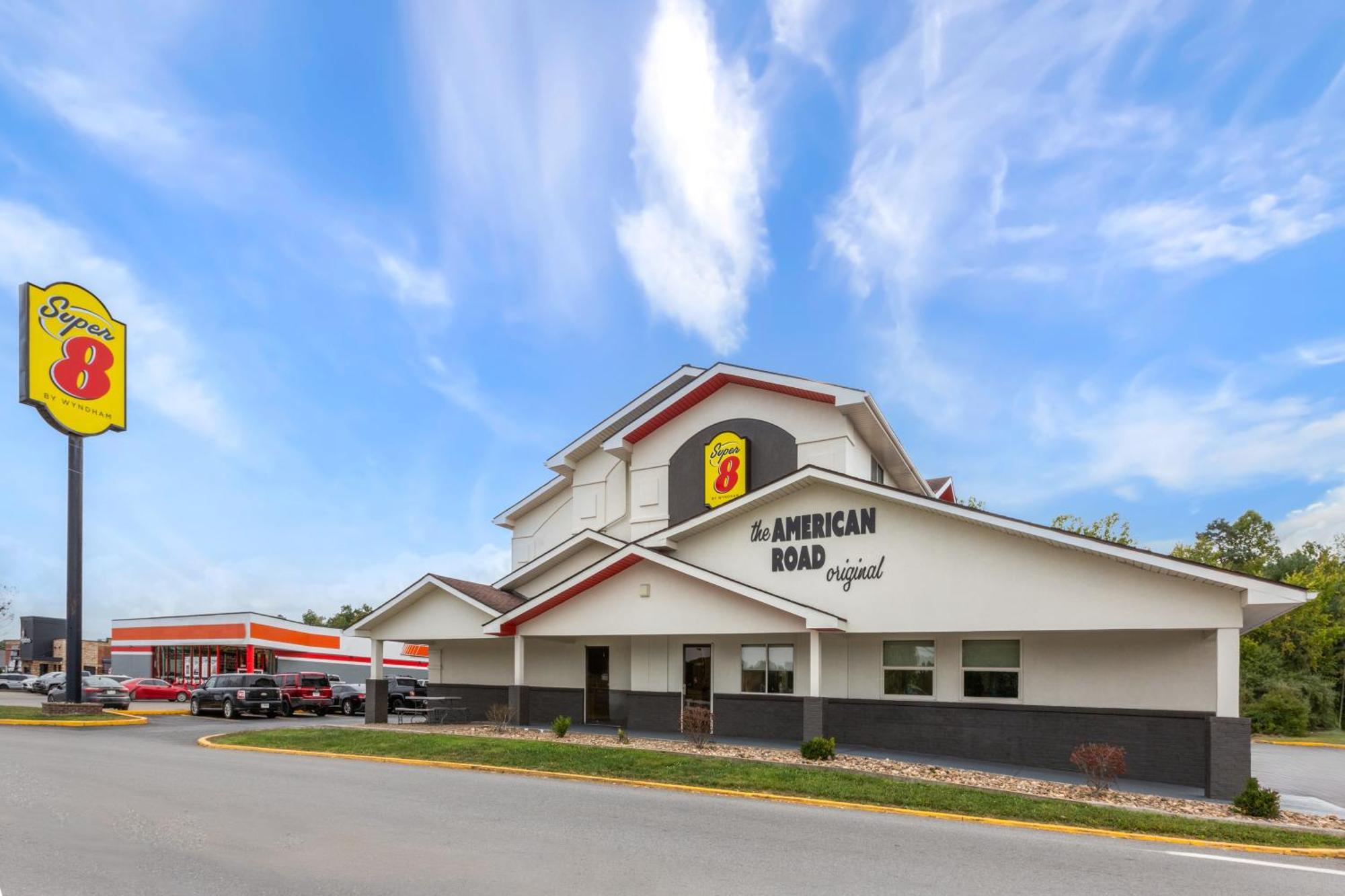Super 8 By Wyndham Summersville - New River National Park Extérieur photo