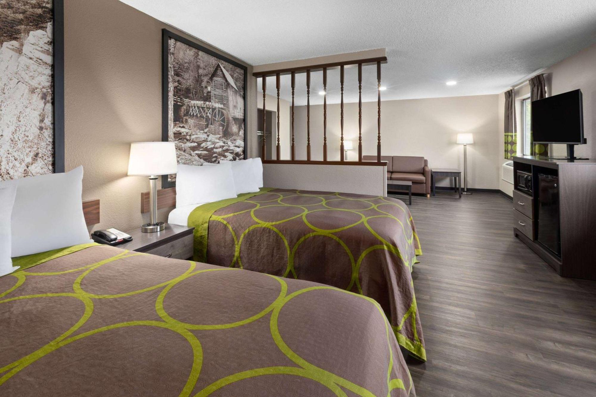 Super 8 By Wyndham Summersville - New River National Park Extérieur photo