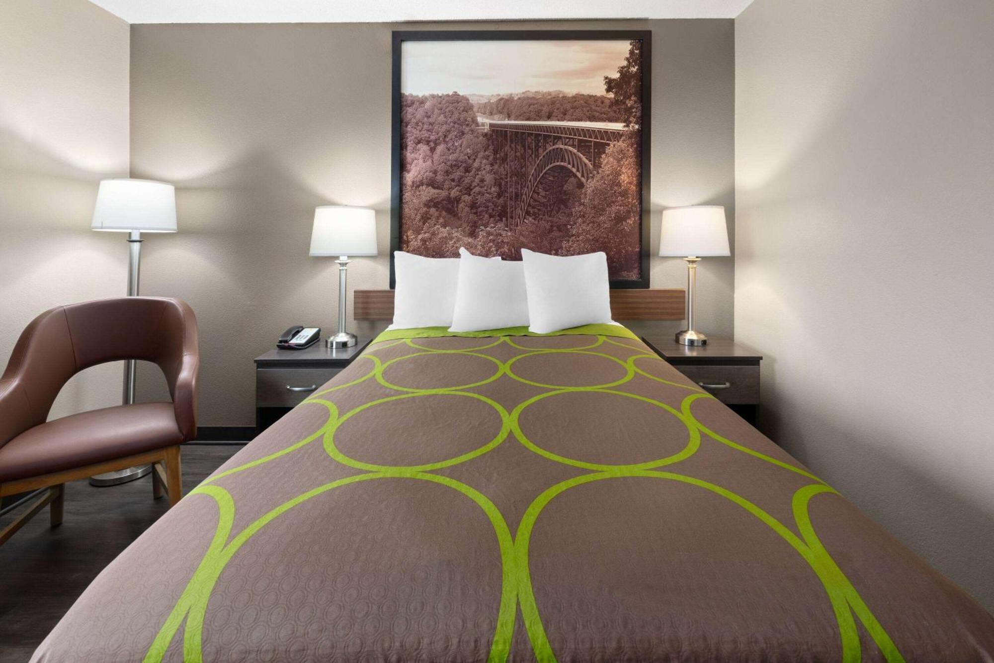 Super 8 By Wyndham Summersville - New River National Park Extérieur photo