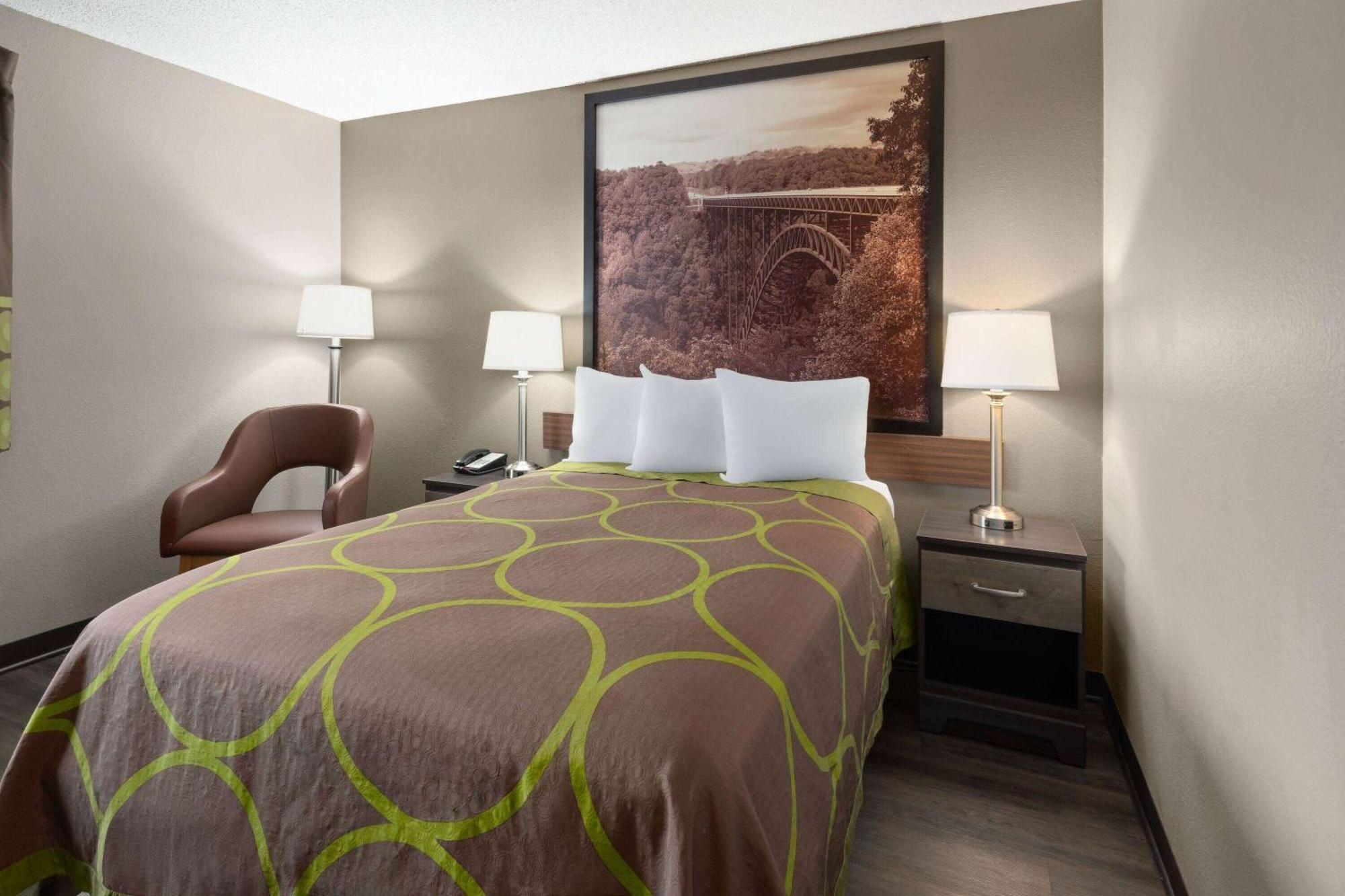 Super 8 By Wyndham Summersville - New River National Park Extérieur photo