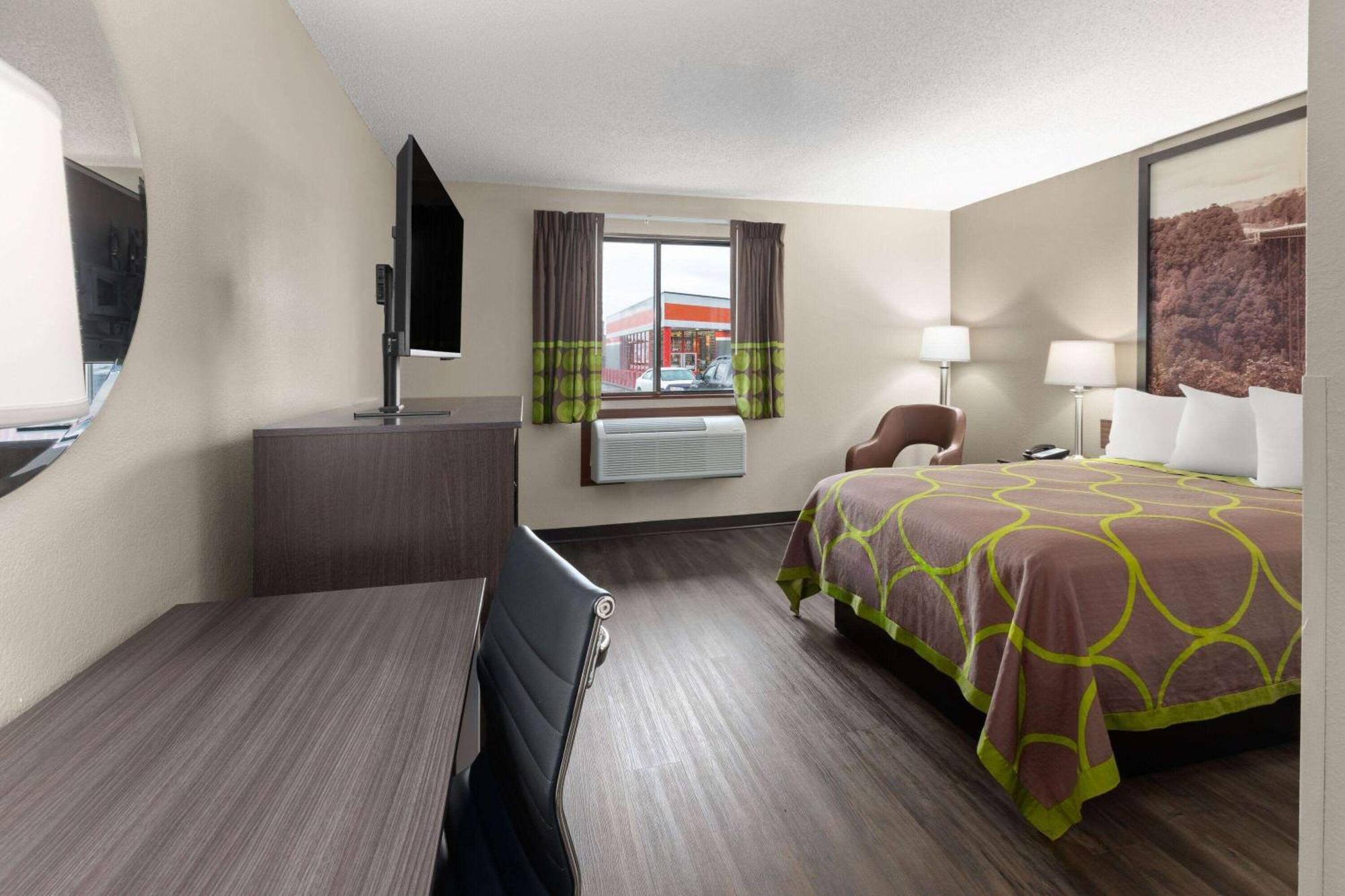 Super 8 By Wyndham Summersville - New River National Park Extérieur photo