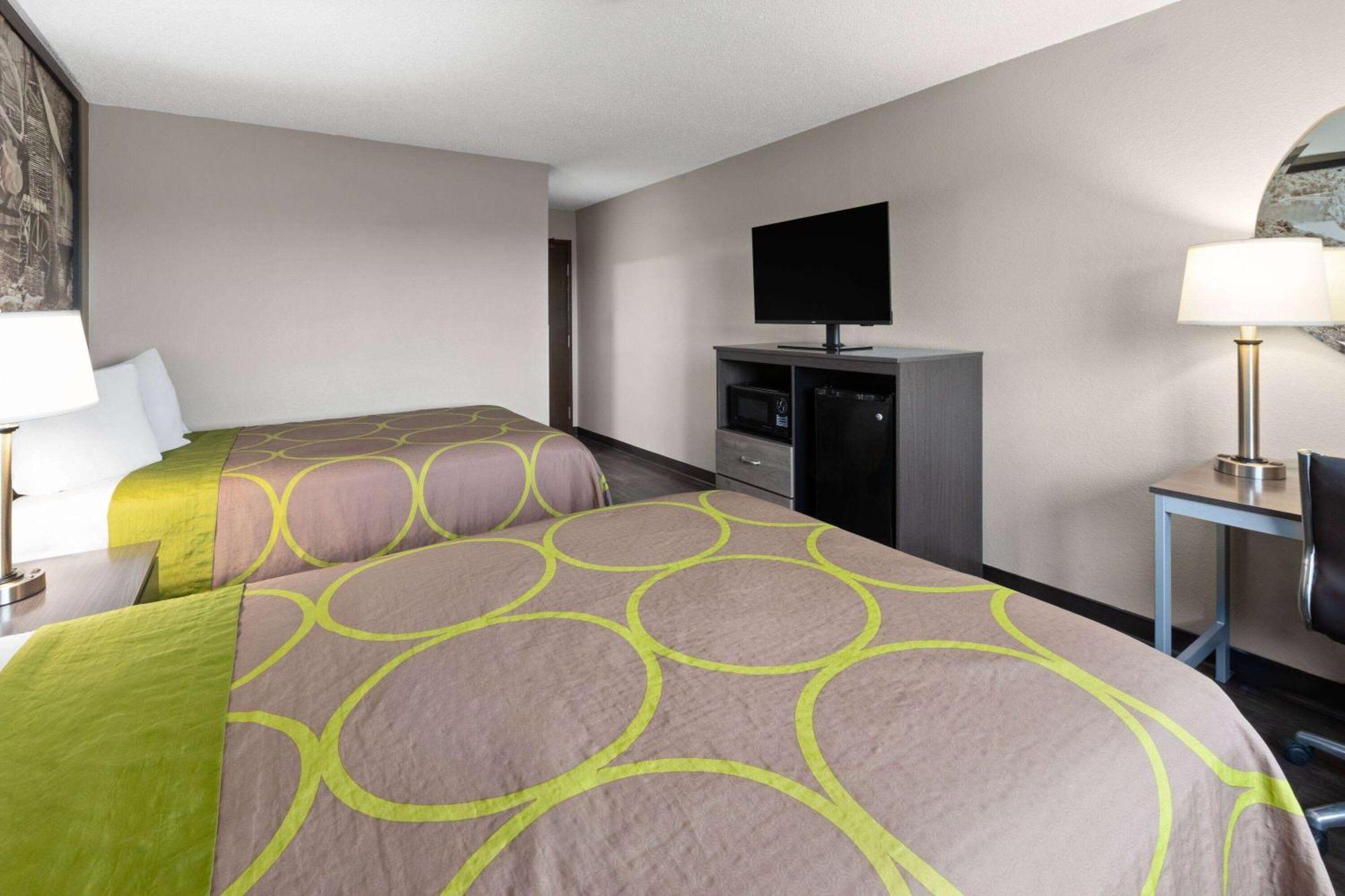 Super 8 By Wyndham Summersville - New River National Park Extérieur photo